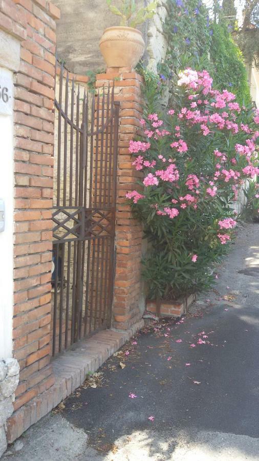 Sciala' Villa Taormina Exterior photo